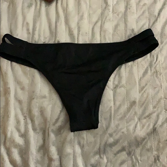 Bikini Bottom - Picture 2 of 2